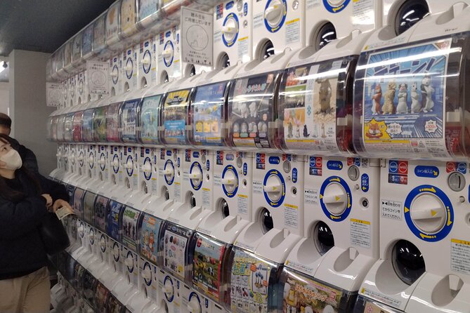 Anime shopping tour in Osaka: figures, Manga, Maid Cafe, Knife - Maid Café and Snack Breaks: Small Costs, Big Fun