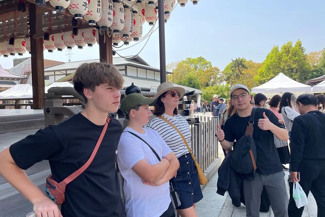 Discover Real Osaka: A Cultural Walk with Food & Drink - Private-tour add-ons: Osaka Castle, ukiyo-e prints, Harukas views, and Edo streets