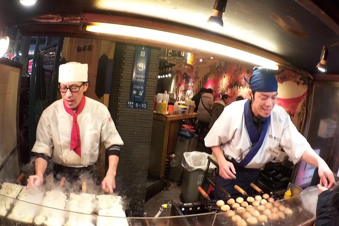Evening Street Food Hopping Tour in Downtown Osaka - The food lineup: gyoza, takoyaki, ramen, and the izakaya stop