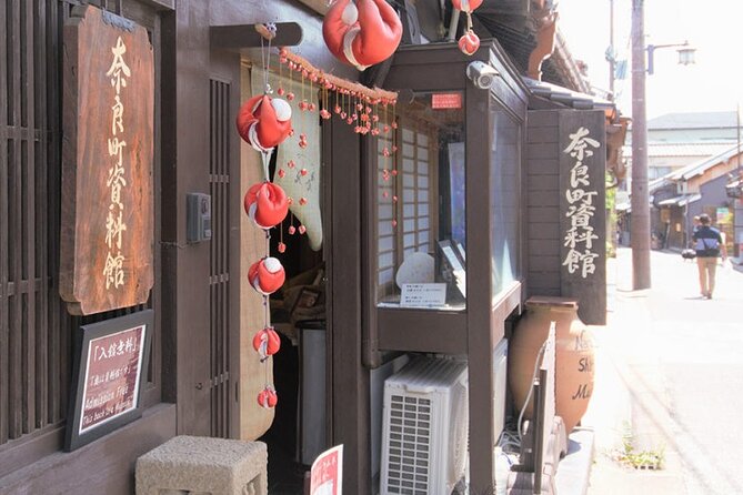Full Day Guided Tour to Nara from Osaka by Van - Naramachi free time: lunch, souvenirs, and old-town streets
