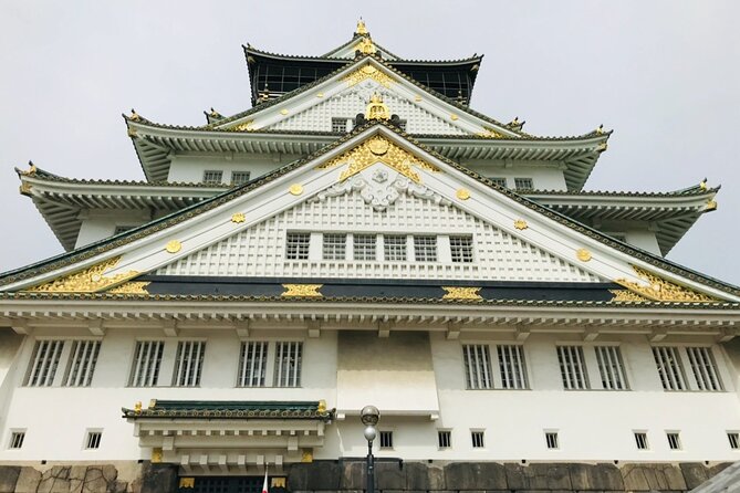 Full Day Walking Tour in Osaka Castle Temples and Ukiyoe - Osana Castle Museum: Big Frames, Big History, and Clear Context