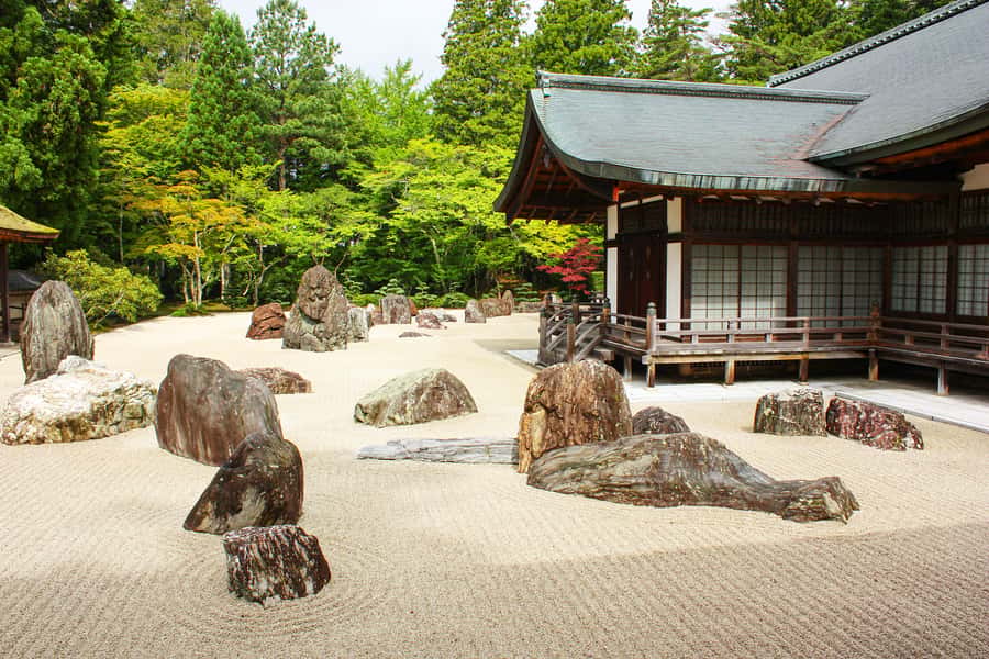Koyasan: A Mysterious Meditation Journey - The drive from Osaka or Kyoto to Koyasan Daimon Gate