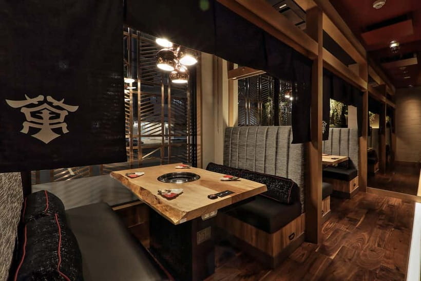 Manno: Osaka Premium Wagyu BBQ Experience Reservation - Yakiniku Manno in Osaka: What Makes This BBQ Different
