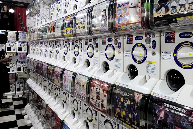 Osaka 4-Hour Walking Tour: Hotspots and Hidden Gems - Den-Den Town: Osaka’s Anime, Retro Games, and Gachapon Fun