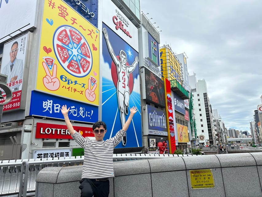 Osaka: A Private Guided Walking Tour of 5 Must-See Sights - Tsutenkaku in Shinsekai: nostalgia in the shadow of a tower