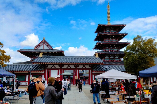 Osaka Castle & Temple Walking Tour with Multilingual Audio Guide - Why Shitennoji + Osaka Castle feels like one story