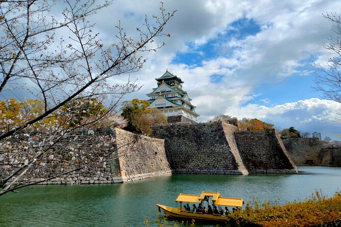 Osaka Castle & Temple Walking Tour with Multilingual Audio Guide - Multilingual audio + local host: how the format actually helps