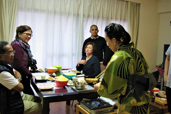 Osaka Cooking Class: Okonomiyaki &Japanese cuisines experience - A real Osaka home kitchen with Yayo (not a big production)