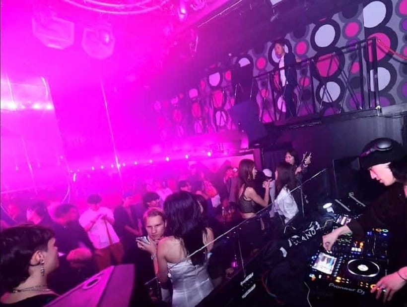 Osaka Dotonbori: CHEVAL Nightclub Ticket with Drink/VIP Plan - VIP Seating Time Rules You Can’t Ignore (2 Hours vs No Limit)