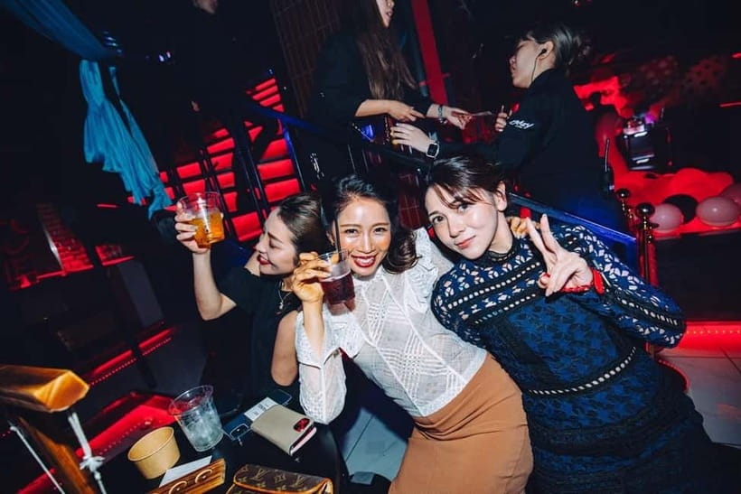 Osaka Dotonbori: CHEVAL Nightclub Ticket with Drink/VIP Plan - FAQ