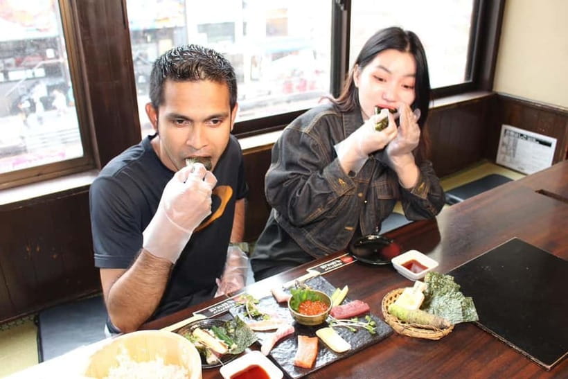 Osaka Dotonbori: Hand Roll Sushi Experience - Should you book this Osaka hand-roll sushi experience?