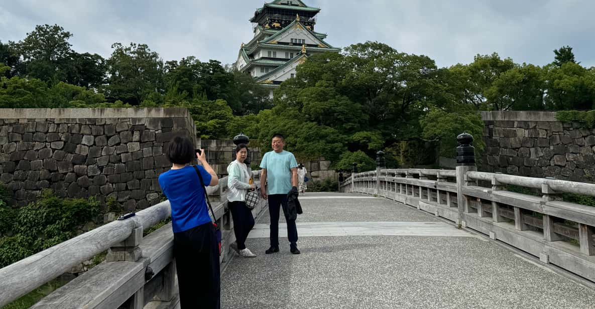 Osaka: Early Morning Osaka Castle Guided Tour, Avoid Crowds - The first viewpoints: a quick way to get your bearings