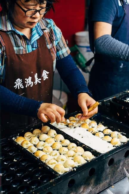 Osaka: Food Tour Kuromon Market & Dotonbori with Guide - Key Highlights You’ll Actually Use