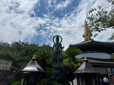 Osaka: Japan’s Oldest Temple & Bone Buddha Walking Tour - Inside Shitennoji: Four Heavenly Kings and the symmetry lesson