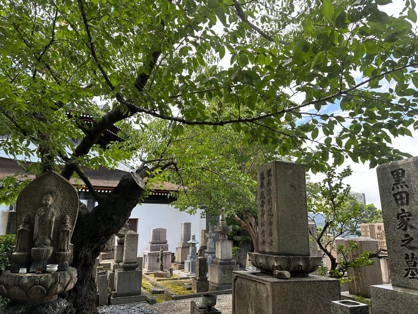 Osaka: Japan’s Oldest Temple & Bone Buddha Walking Tour - Bone Buddhas (Kotsubotoke): cremated ashes turned into devotion