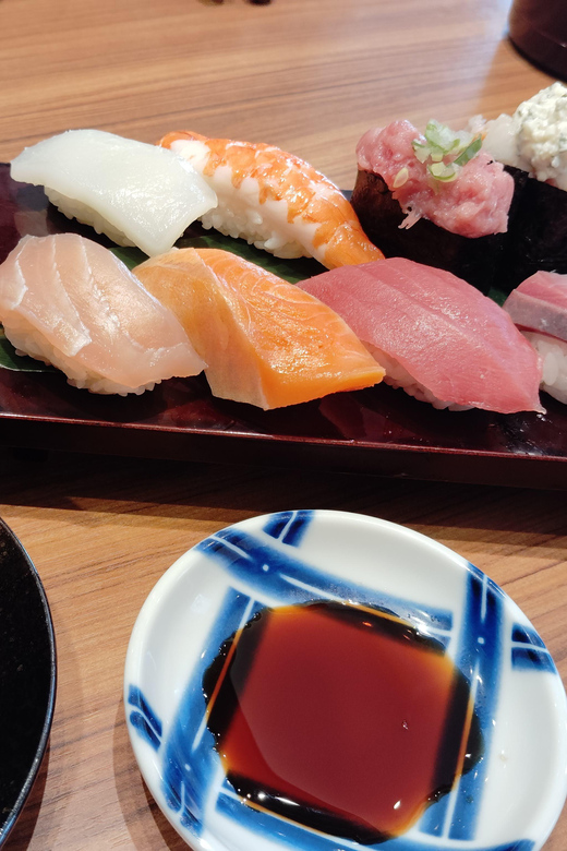 Osaka: Kuromon Market 1.5-Hour Seafood & Street Food Tour - Who this tour suits best