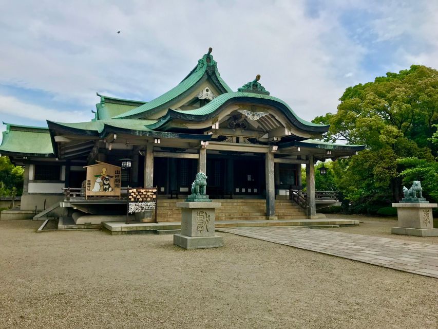 Osaka: Osaka Castle - Tsuruhashi - Tennoji (Spanish Guide) - Shitennoji and a slower historical pause
