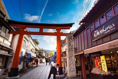 Osaka Private Customizable Half Day Tour - Getting there: Umeda meeting point, pickup options, and transport realities