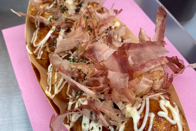 Osaka Soul : IZAKAYA Shinsekai to Dotonbori Food Paradise！ - Dotonbori Finale: Michelin-Rated Takoyaki and the Glico Sign