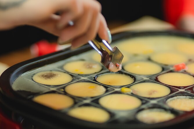 Osaka Street Food Festival :Takoyaki&Okonomiyaki for Families - Price and logistics: timing, group size, and getting there