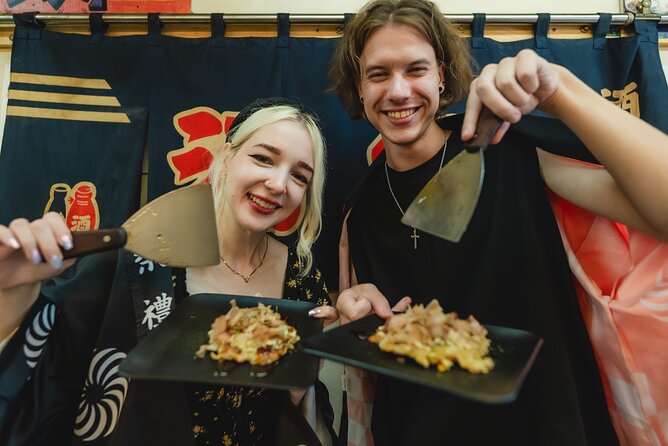 Osaka Street Food Festival :Takoyaki&Okonomiyaki for Families - Takoyaki and okonomiyaki on the same teppan grill