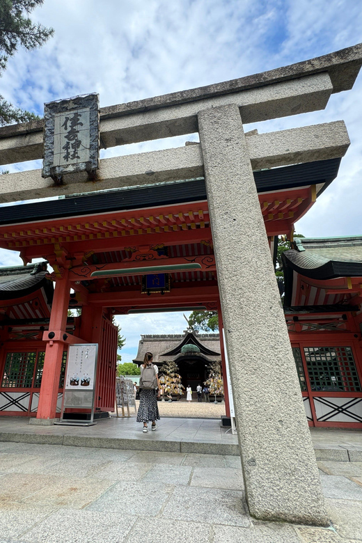 Osaka: Sumiyoshi, Osaka's Most Iconic Shrine - Private Tour - Meeting at the West Grand Torii Gate (and avoiding the usual confusion)
