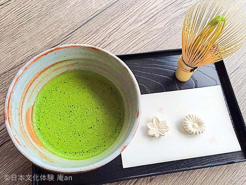 Osaka: Traditional Tea Ceremony Experience - What you actually do: grinding matcha and taking part