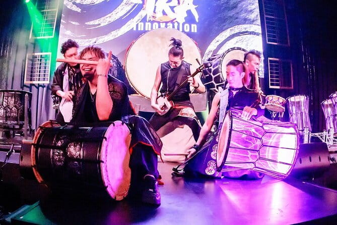 Osaka: UTAGE Modern Japanese Taiko Live Show - The 180 cm giant taiko: why this drum is the main character