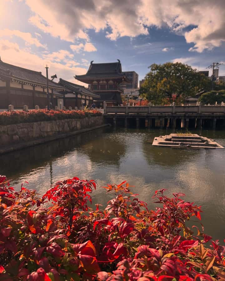 Osaka: Visit the must-see places. - Osaka Castle: Toyotomi Hideyoshi and why the Sengoku story matters