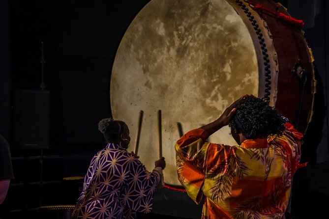 OSAKA:Feel the Power! Learn Taiko Drum from Professionals - The hands-on part: what you do with the drums and bachi