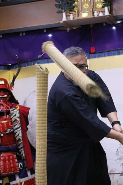 Samurai Armor & Sword experience with phot near Osaka Castle - Iai basics with an iai practice sword: Battou, Chiburui, Nottou