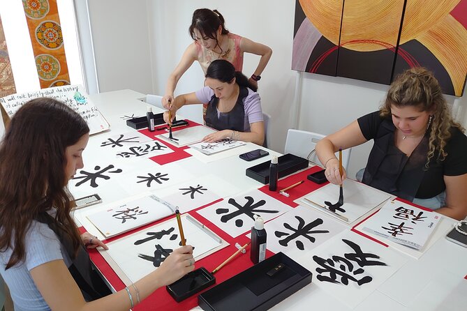Traditional Calligraphy Experience near Dotonbori - A 1-Hour Schedule That Doesn’t Pretend You Can Master Kanji Overnight