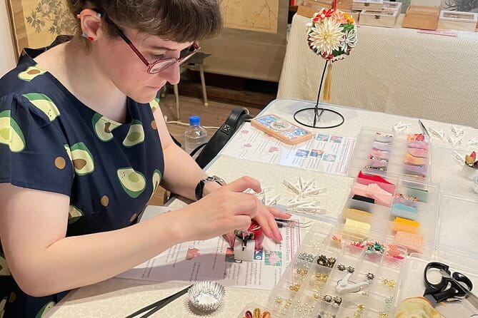 Tsumami Zaiku (Kanzashi) making Workshop in Abeno Osaka - Abeno’s 100-year house setting: charm with one practical catch